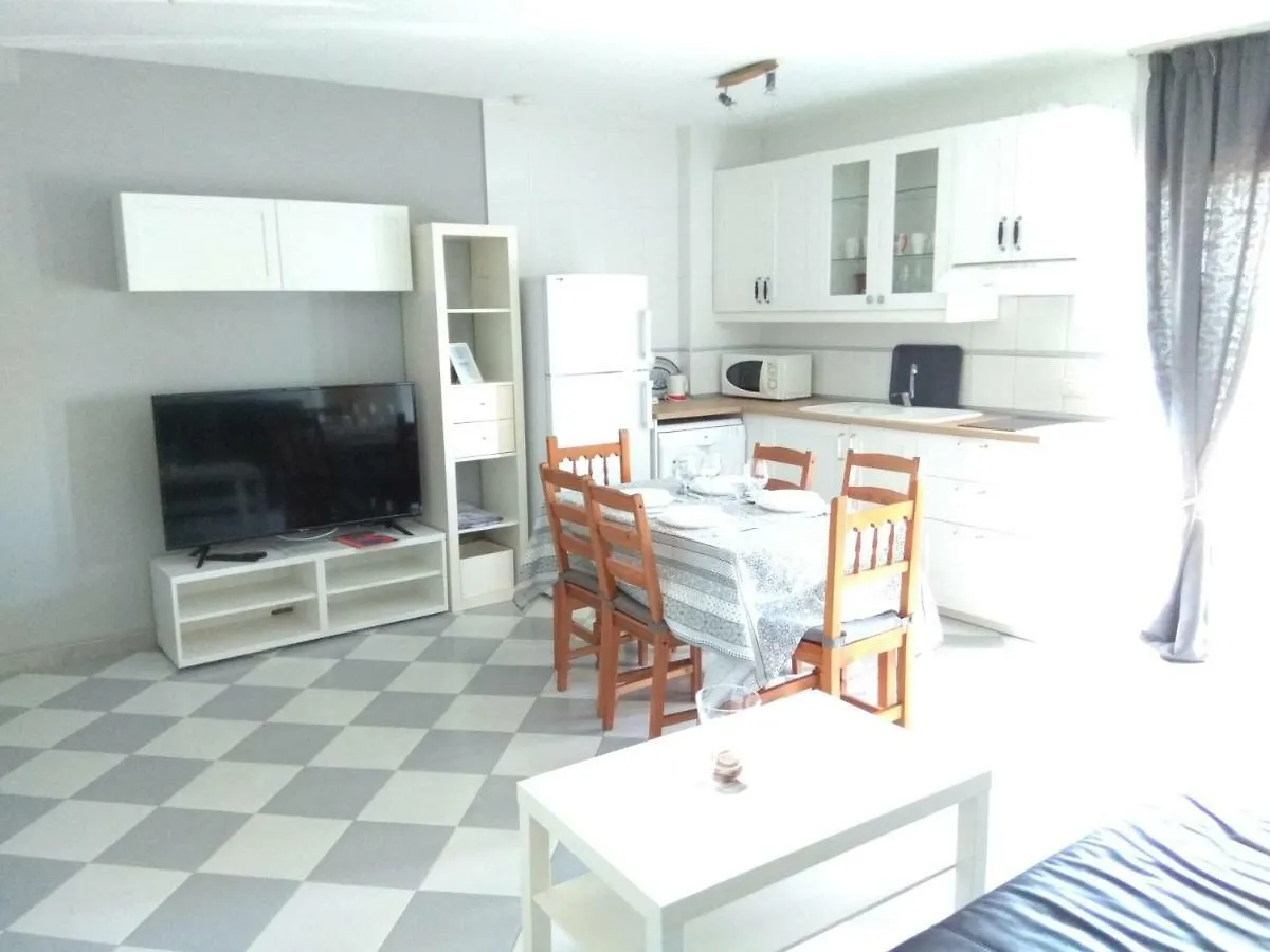 Apartment Maite 2. Frontal Al Mar 2 Dormitorios Y Wifi Benalmadena Spain